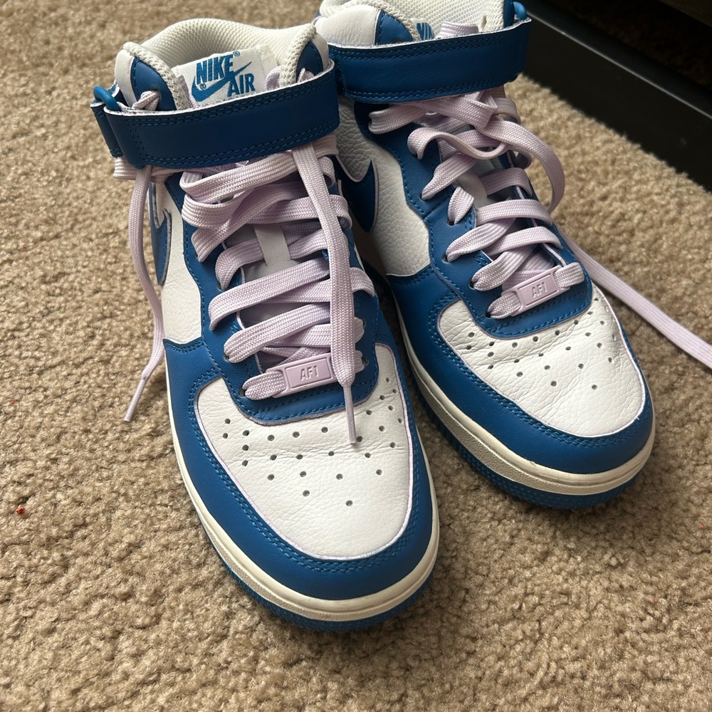 Nike Air Sneakers - Blue and White